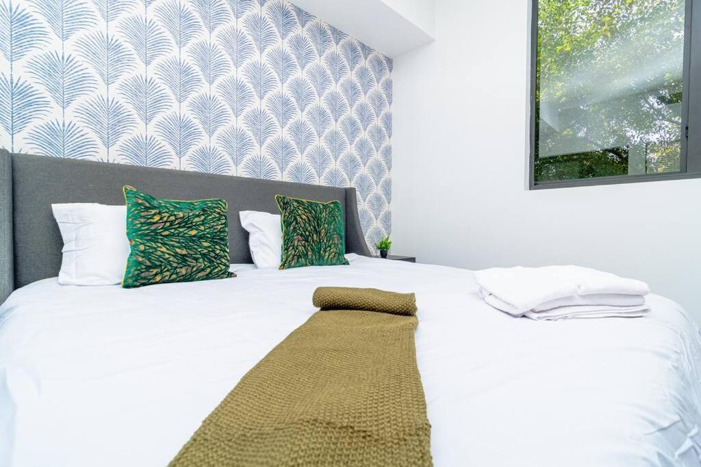 Stylish 1br With King Bed Walk To Marlins Park & Brickell Apartment
